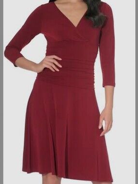 Rekucci Size 6 Maroon Slimming 3/4 Sleeve Crossover Tummy Control Dress NWT